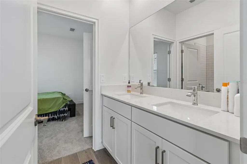 18542 Serene Lake Loop Lutz FL 33548