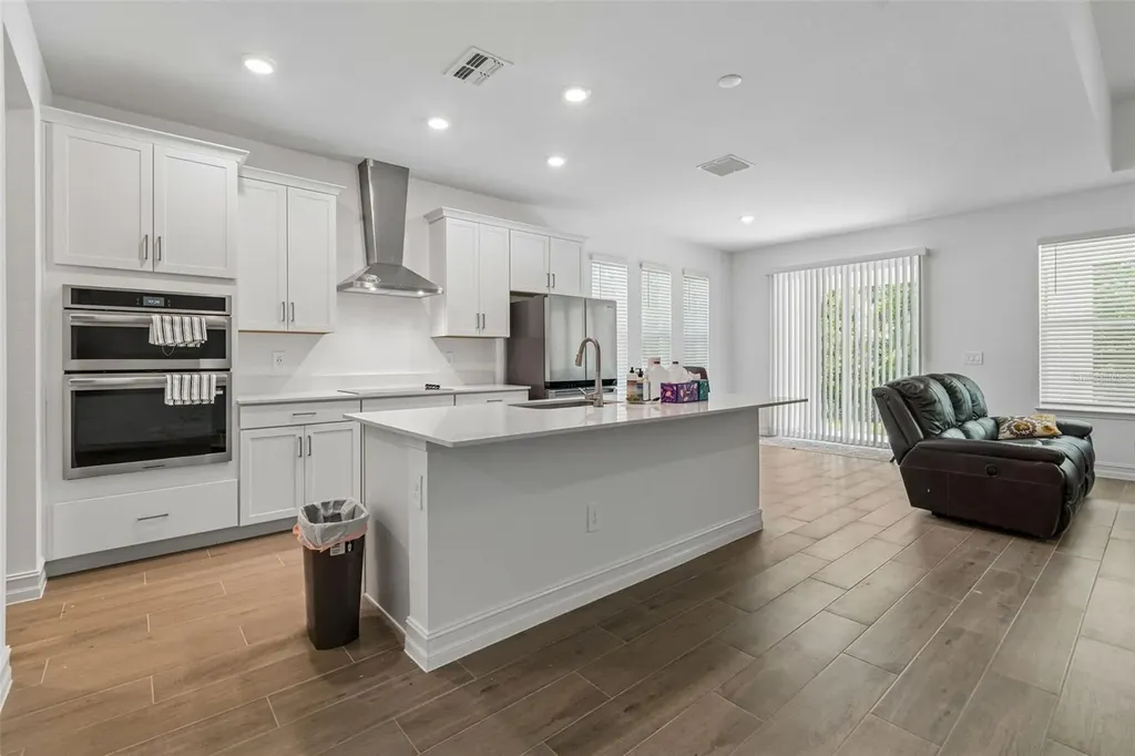 18542 Serene Lake Loop Lutz FL 33548