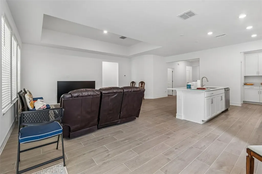 18542 Serene Lake Loop Lutz FL 33548