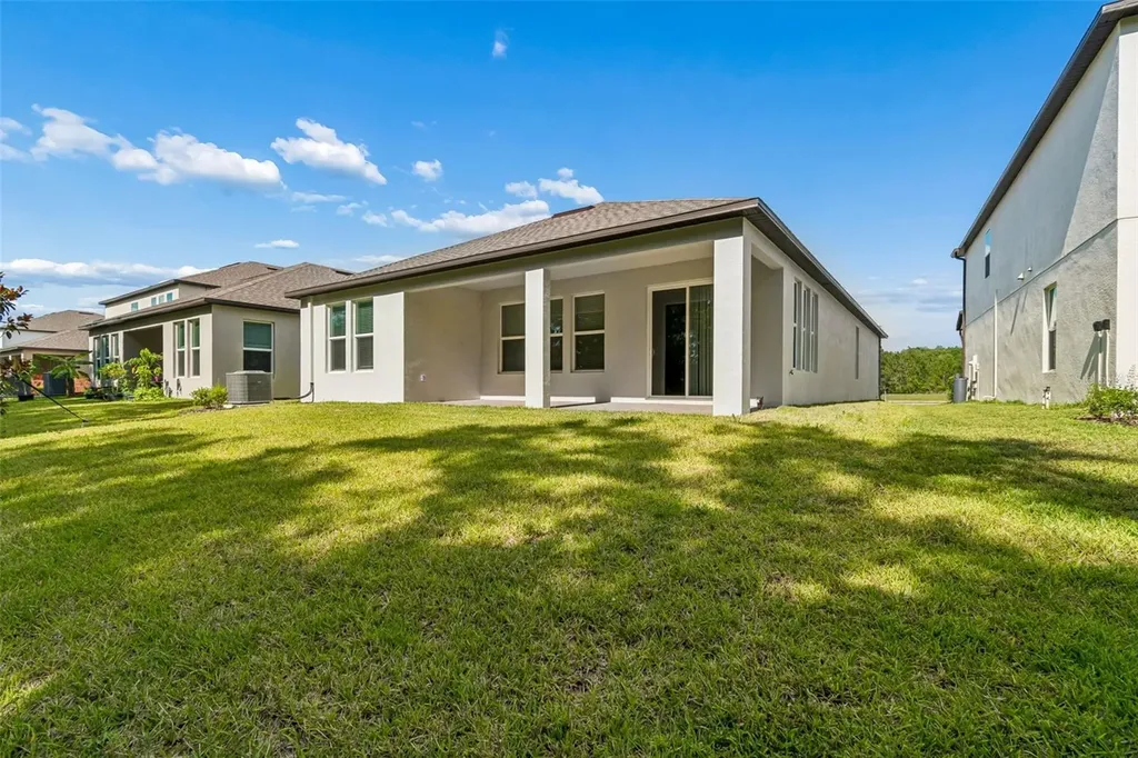 18542 Serene Lake Loop Lutz FL 33548