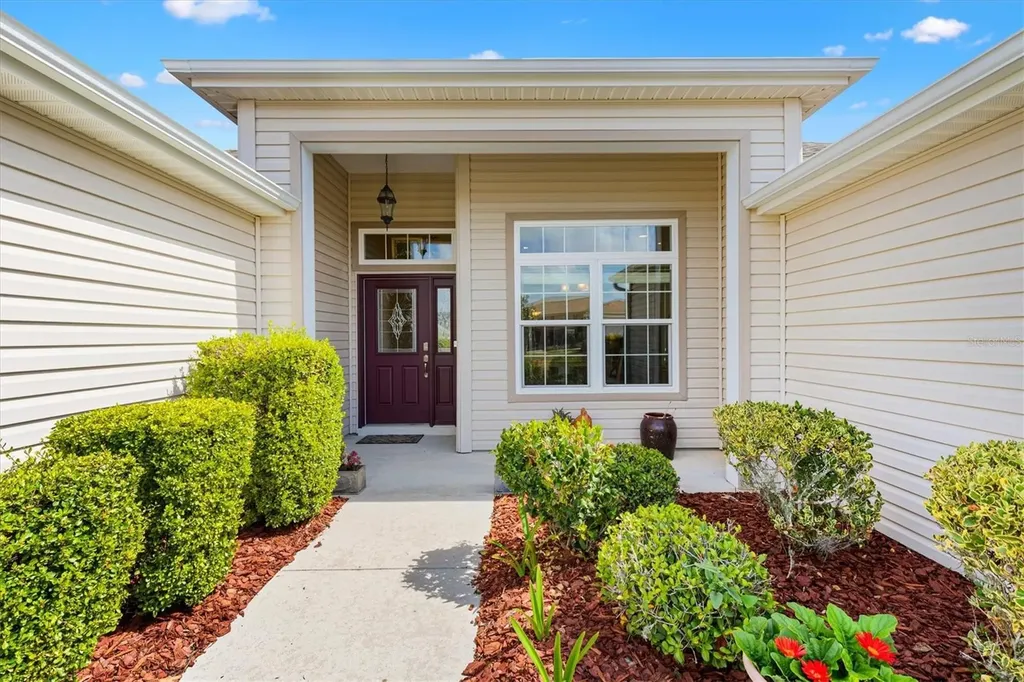 3094 Cichielo Court Oxford FL 34484