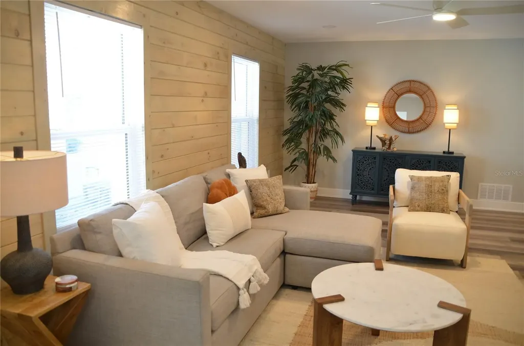 726 Birdsong Lane Sarasota FL 34242