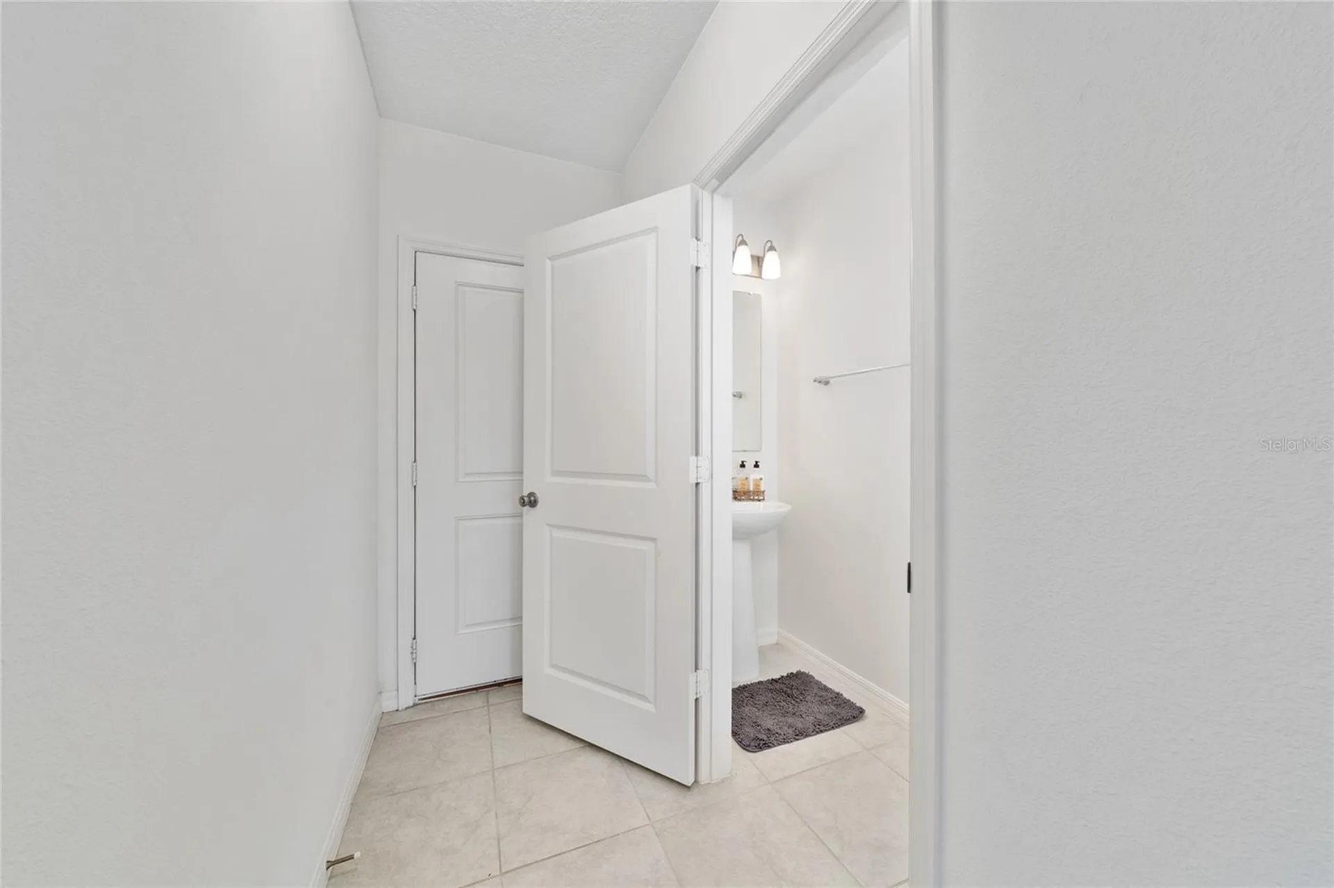 1349 Mirabella Circle Davenport FL 33897