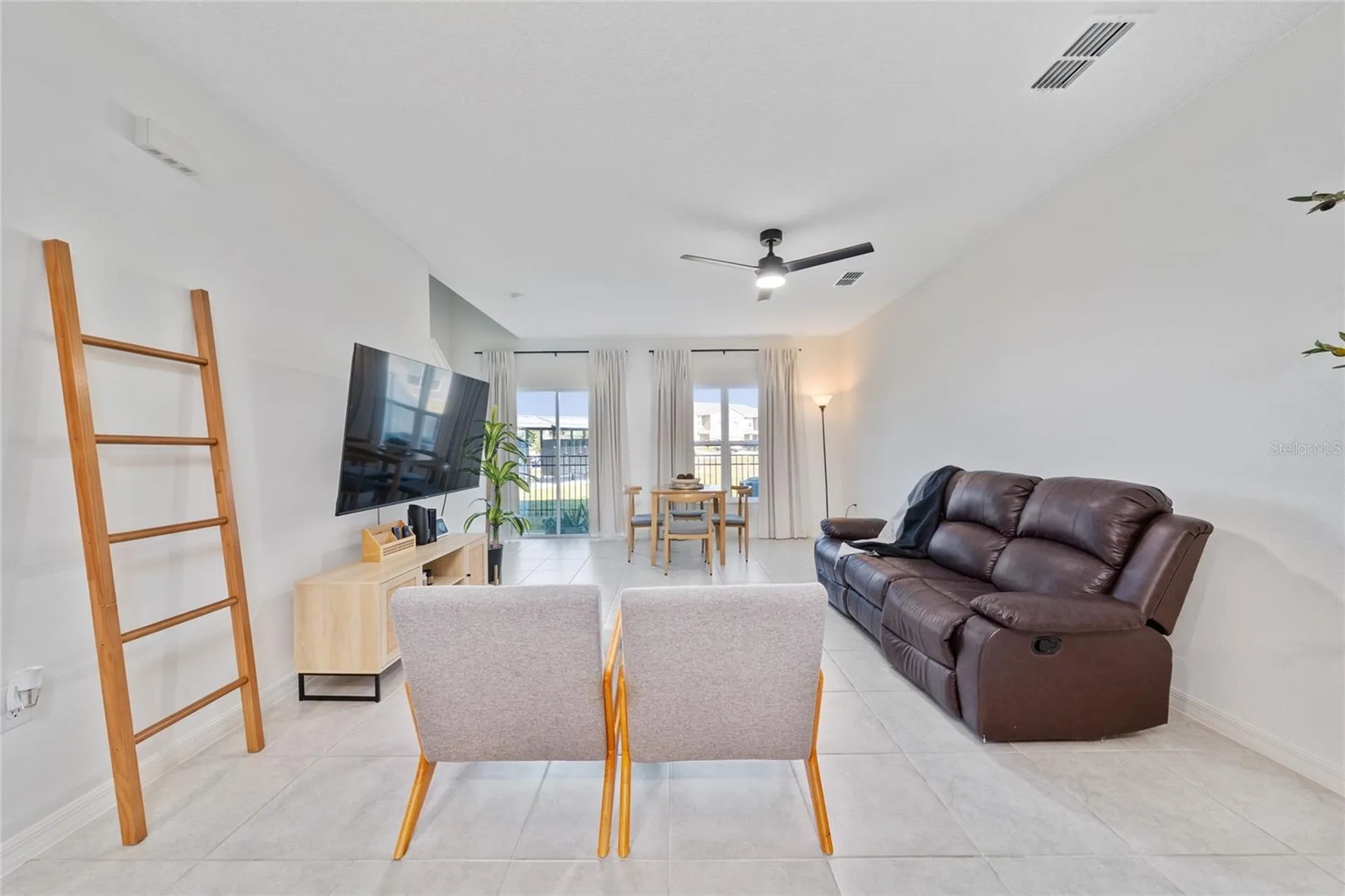 1349 Mirabella Circle Davenport FL 33897