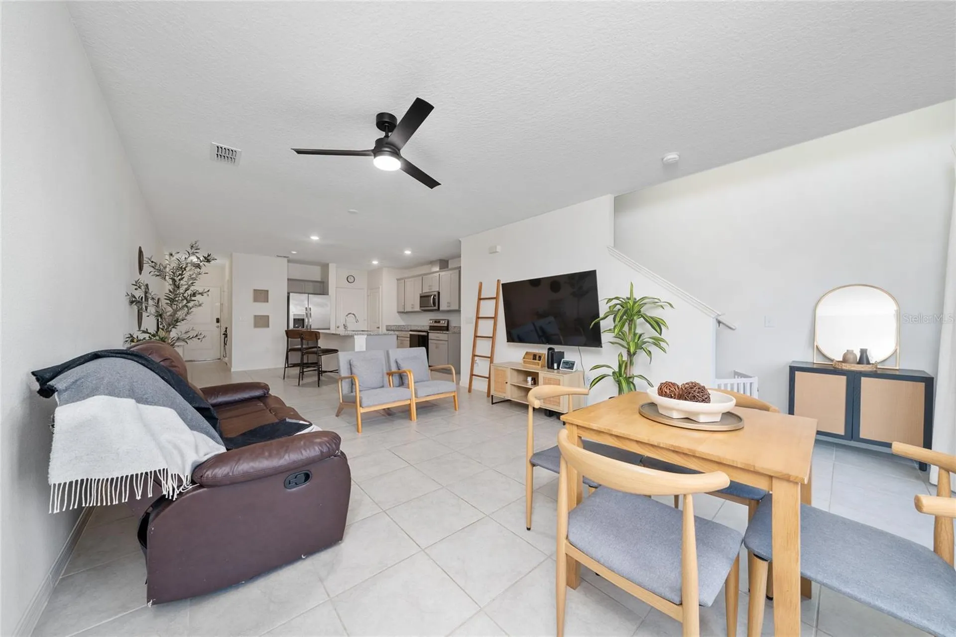 1349 Mirabella Circle Davenport FL 33897