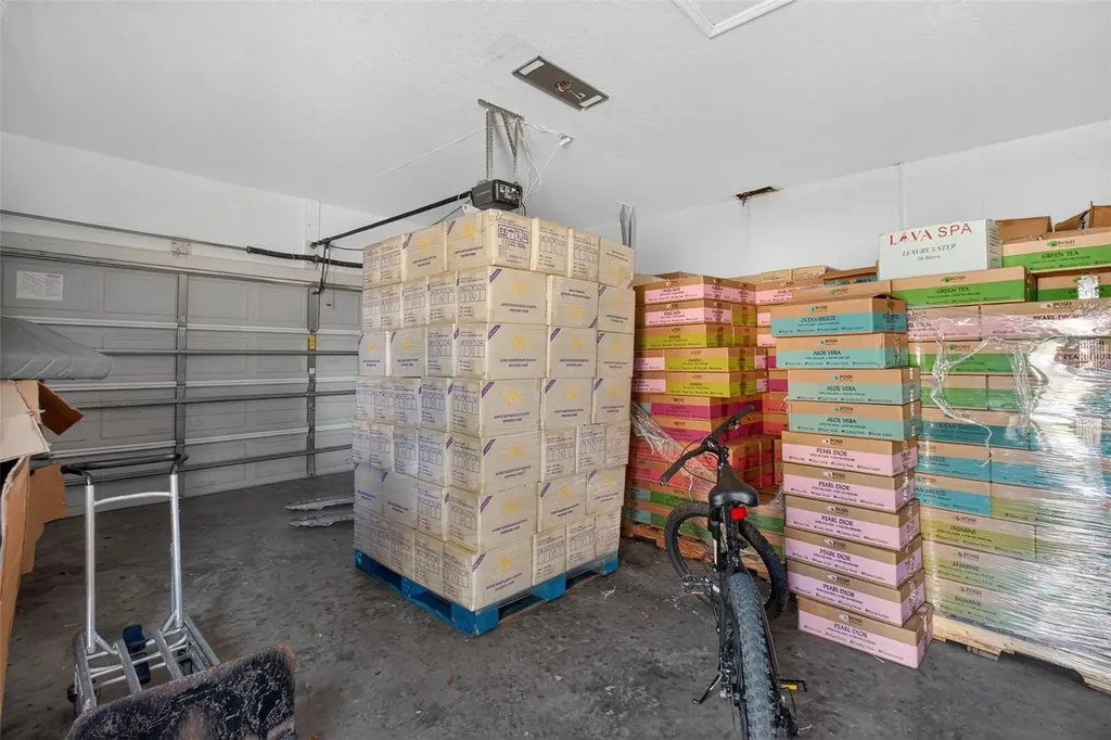 6310 Pershing Street NE St Petersburg FL 33702