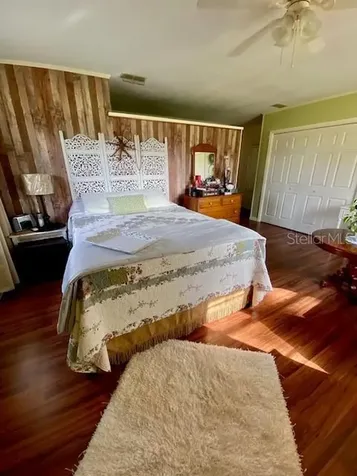 10 SW 50th Avenue Bell FL 32619