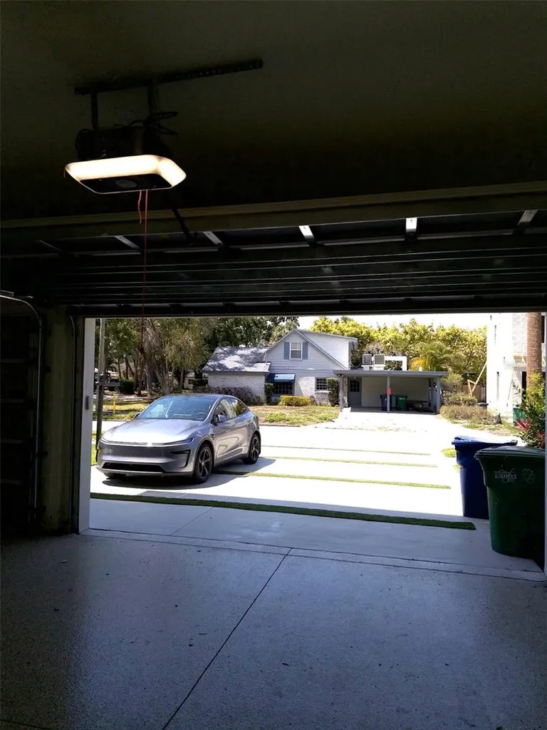 5104 W Evelyn Drive Tampa FL 33609