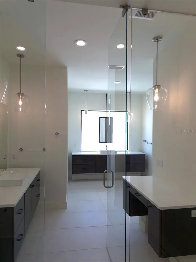 5104 W Evelyn Drive Tampa FL 33609