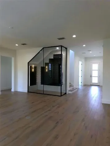 5104 W Evelyn Drive Tampa FL 33609