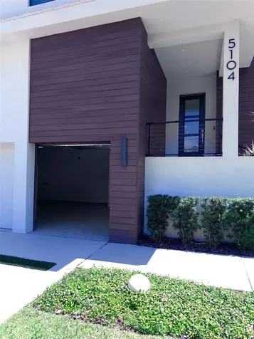 5104 W Evelyn Drive Tampa FL 33609