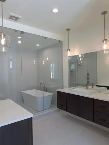 5104 W Evelyn Drive Tampa FL 33609