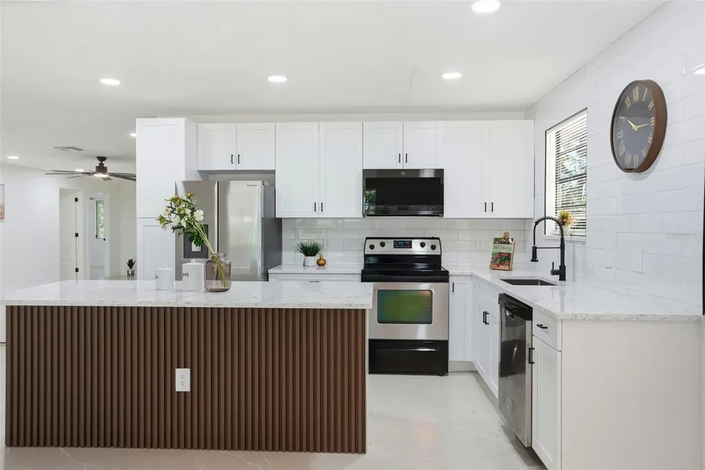 9900 W Riverwood Drive Crystal River FL 34428