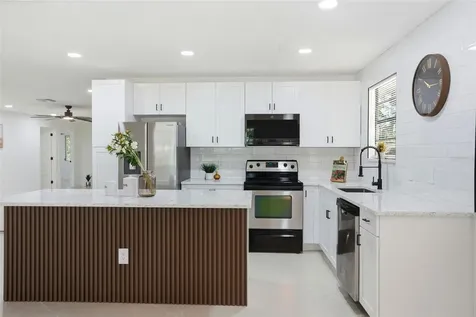 9900 W Riverwood Drive Crystal River FL 34428