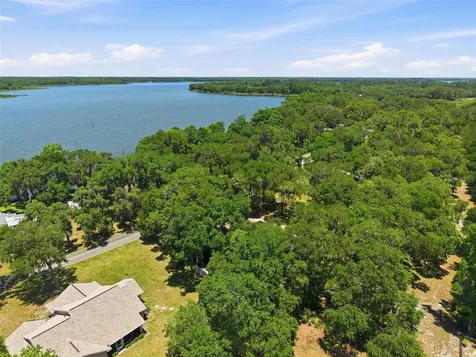 9900 W Riverwood Drive Crystal River FL 34428