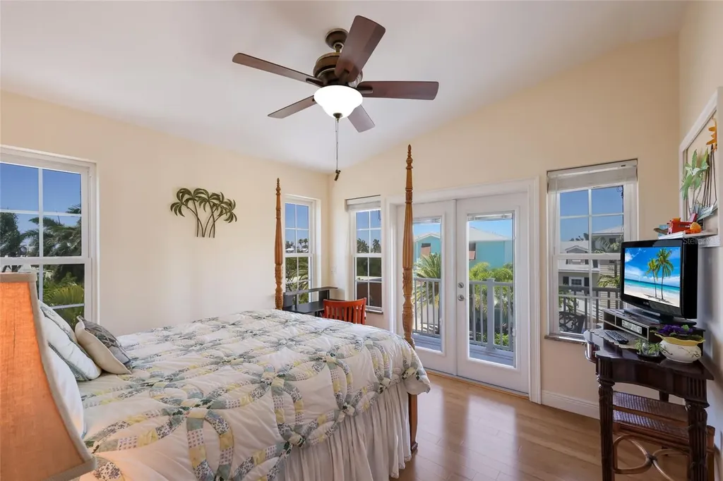 309 68th Street Bradenton Beach FL 34217