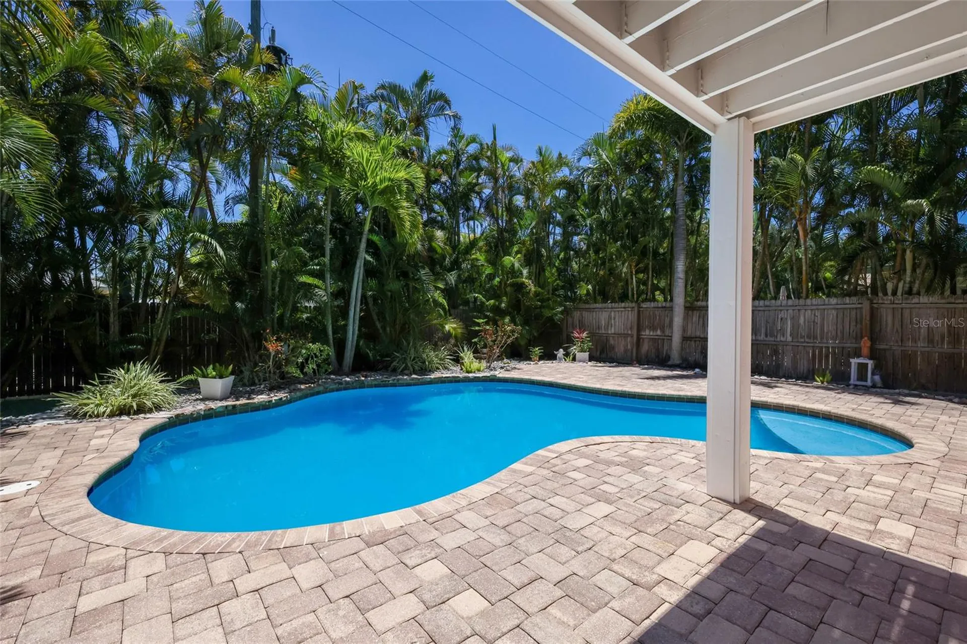 309 68th Street Bradenton Beach FL 34217