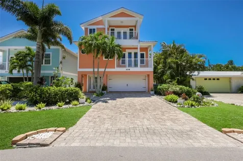 309 68th Street Bradenton Beach FL 34217