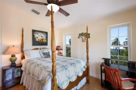 309 68th Street Bradenton Beach FL 34217
