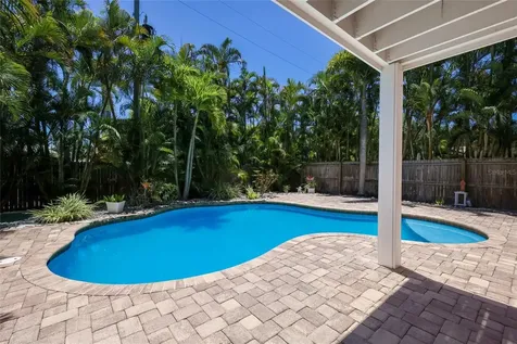 309 68th Street Bradenton Beach FL 34217