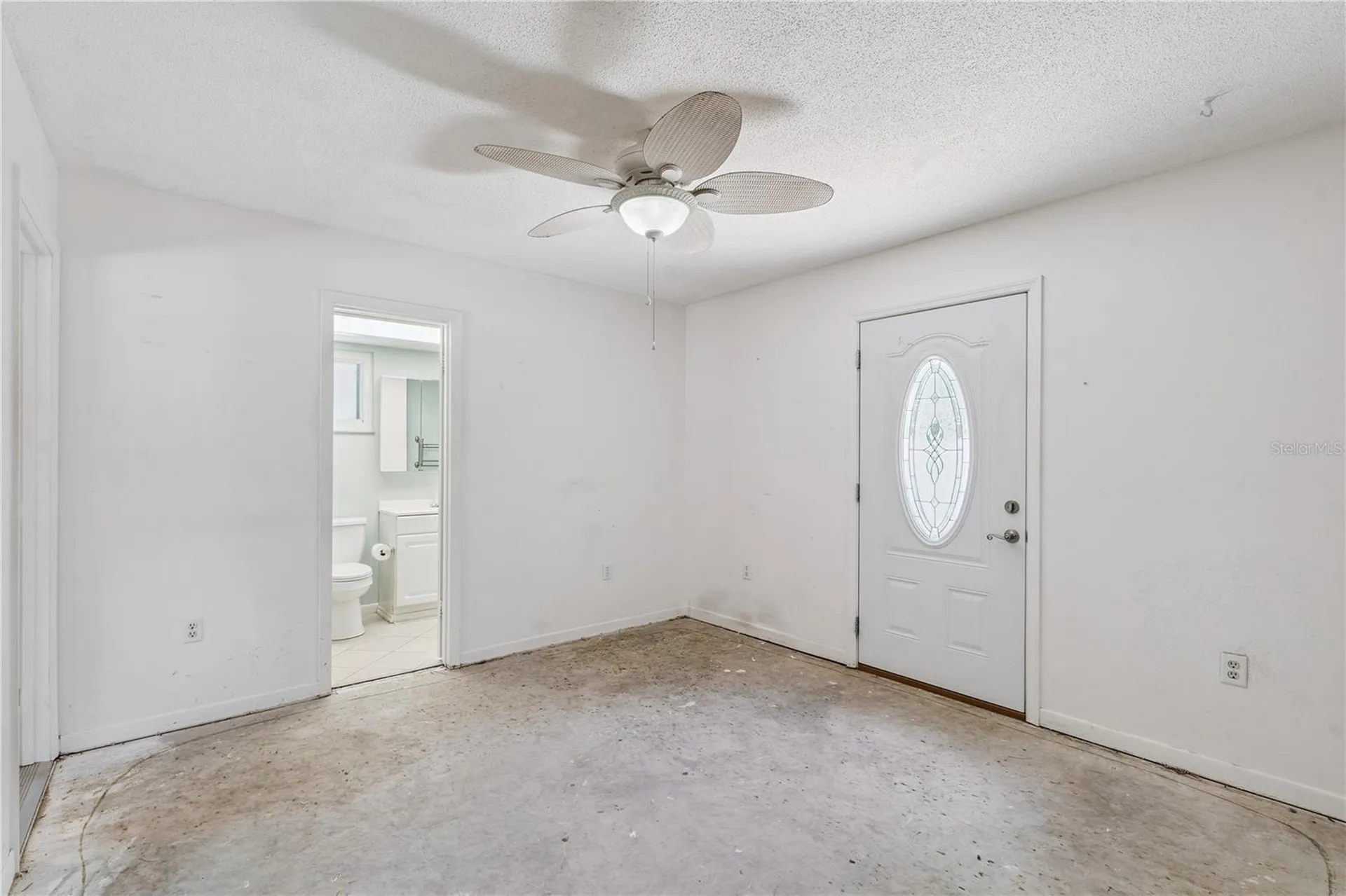 380 E Lake Street Umatilla FL 32784