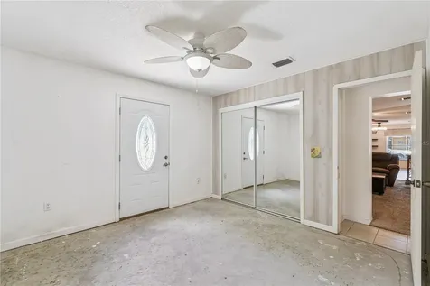 380 E Lake Street Umatilla FL 32784
