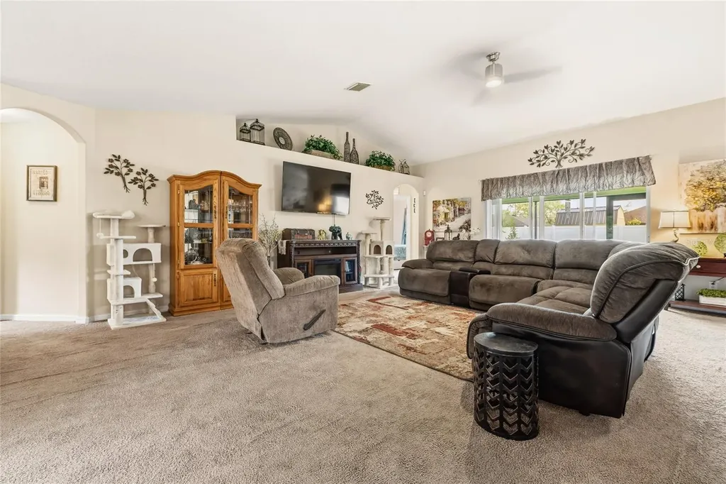 33 Royal Leaf Lane Palm Coast FL 32164