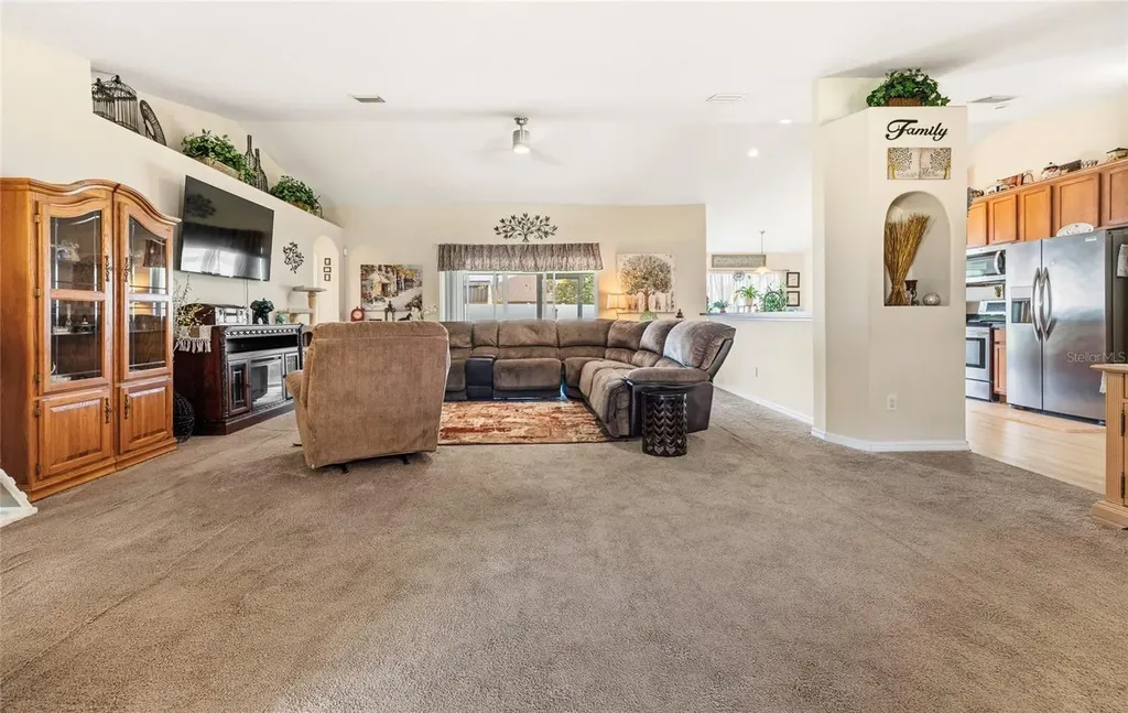33 Royal Leaf Lane Palm Coast FL 32164