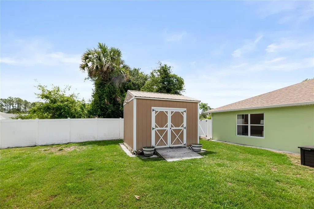 33 Royal Leaf Lane Palm Coast FL 32164