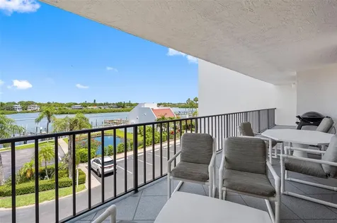 19111 Vista Bay Drive Indian Shores FL 33785