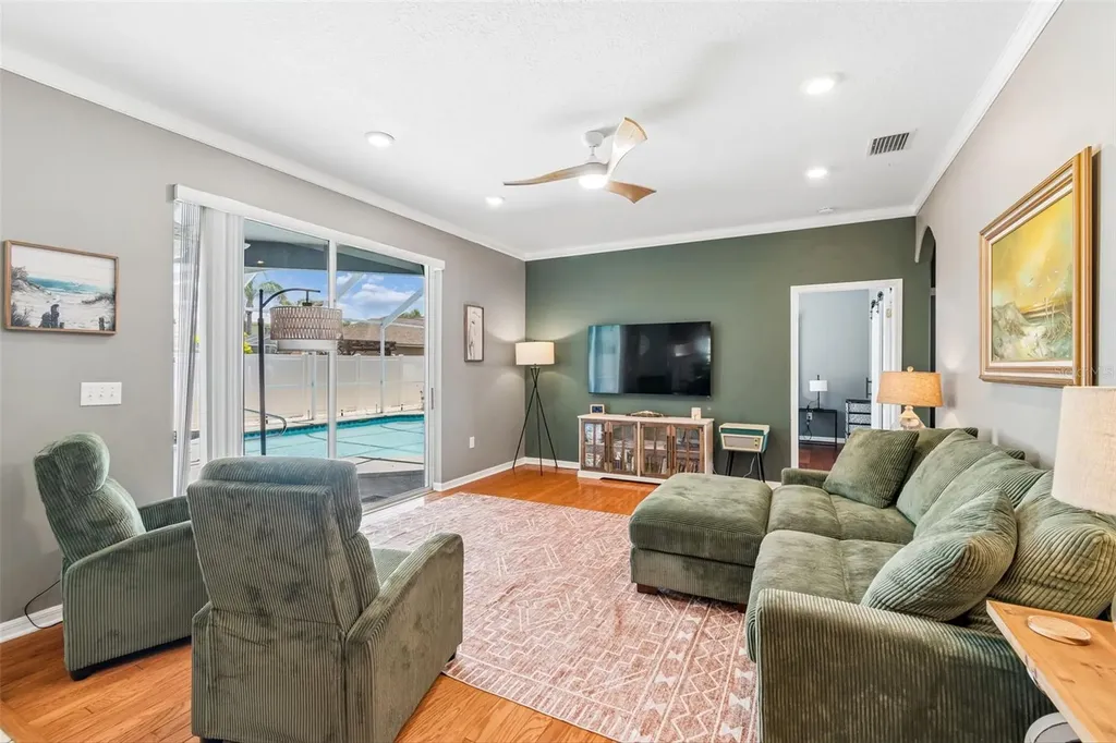 1616 Regal Mist Loop Trinity FL 34655