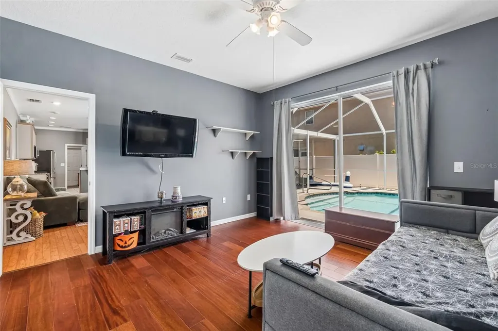 1616 Regal Mist Loop Trinity FL 34655