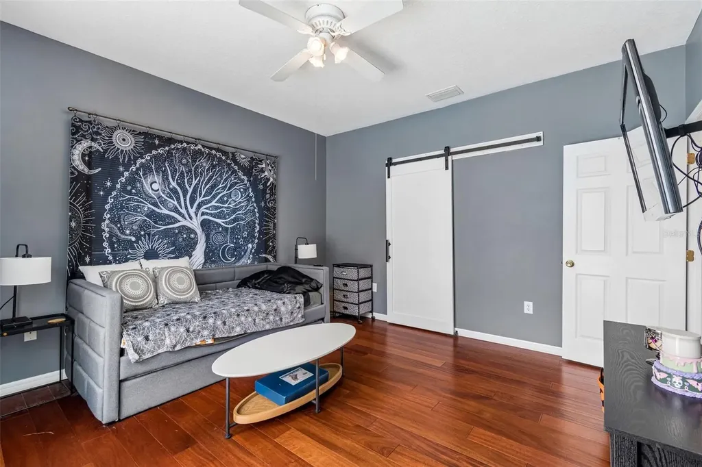 1616 Regal Mist Loop Trinity FL 34655