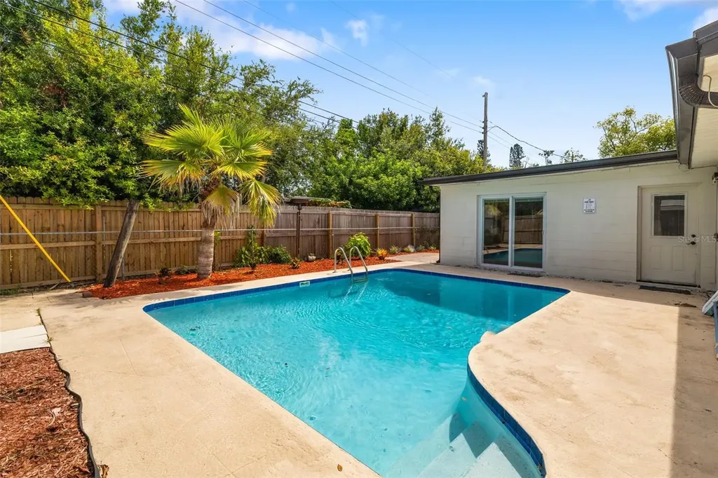 5384 56th Avenue N St Petersburg FL 33709