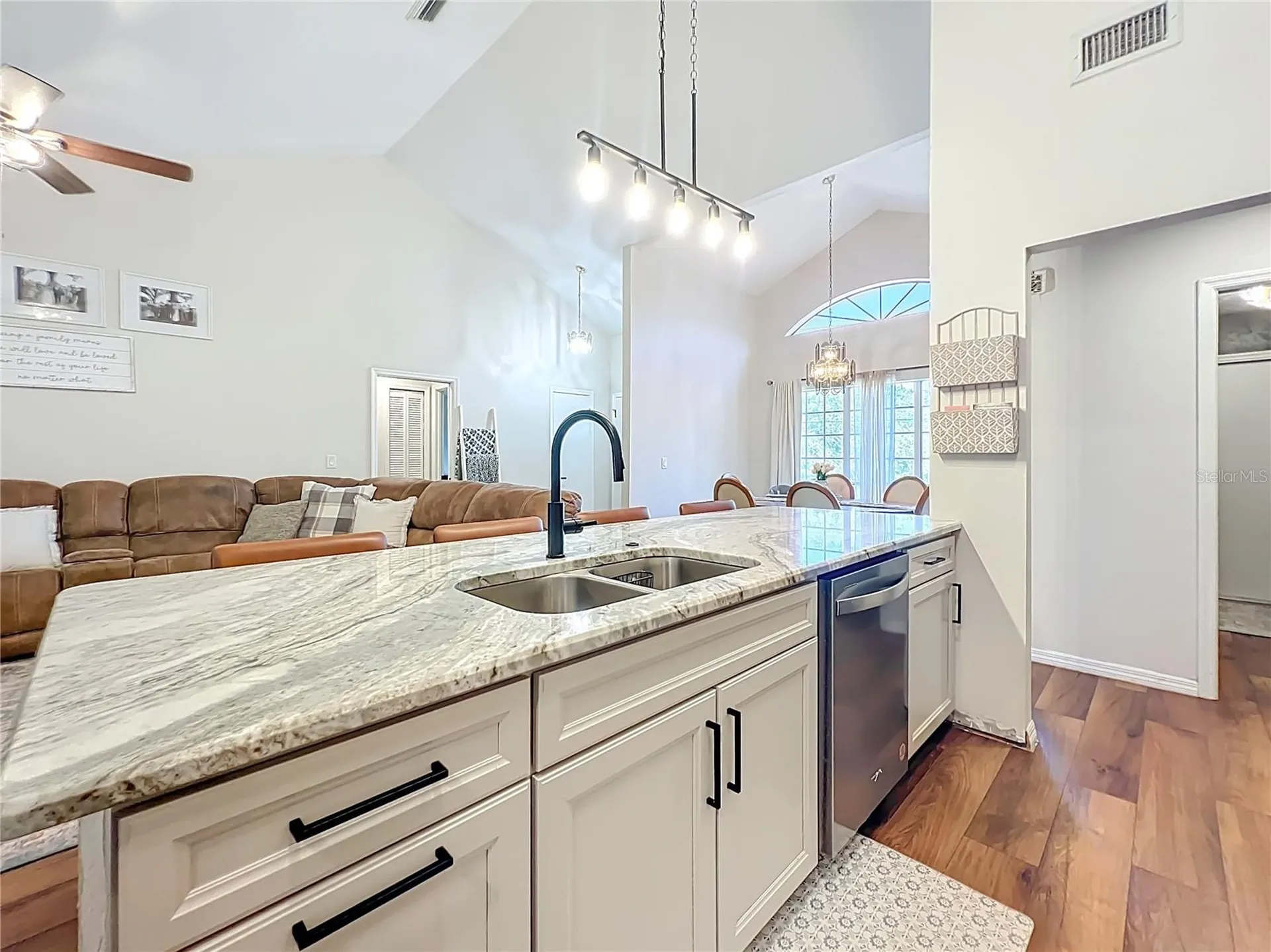 390 W Olympia Street Hernando FL 34442