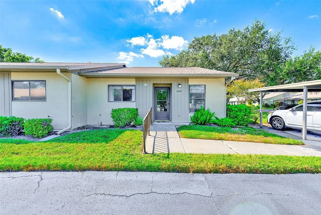 6040 27th Street W Bradenton FL 34207