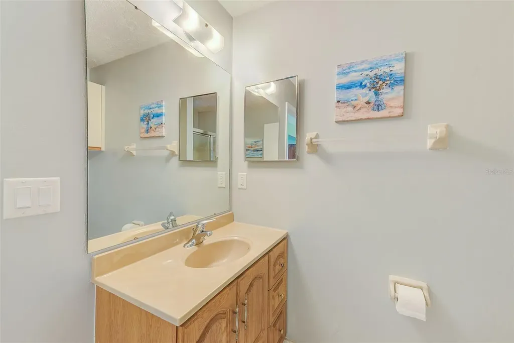 6040 27th Street W Bradenton FL 34207