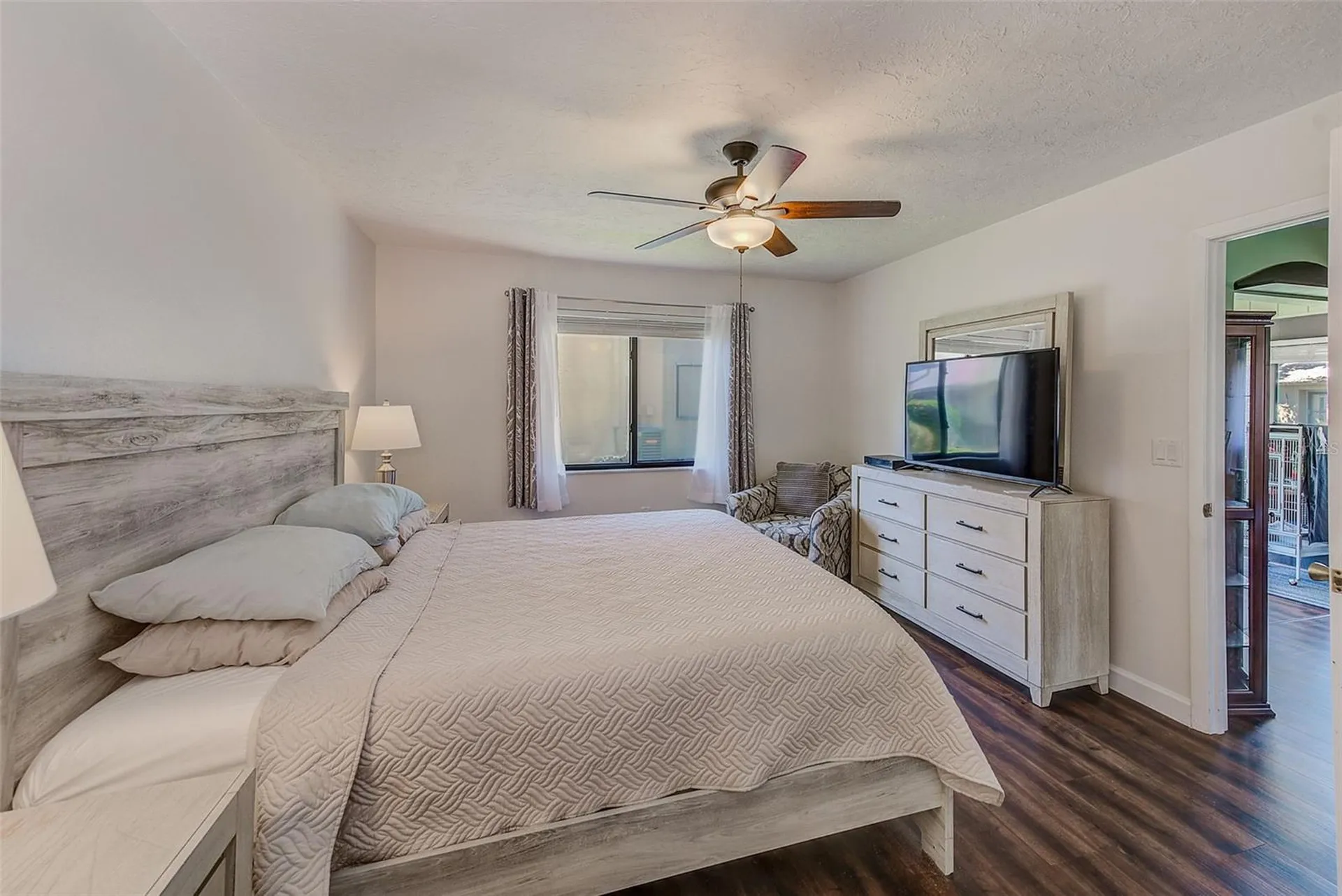 6040 27th Street W Bradenton FL 34207