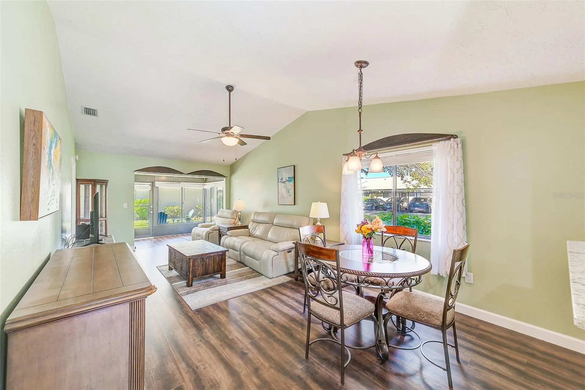 6040 27th Street W Bradenton FL 34207