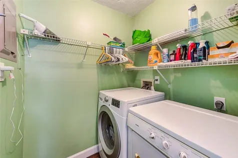 6040 27th Street W Bradenton FL 34207