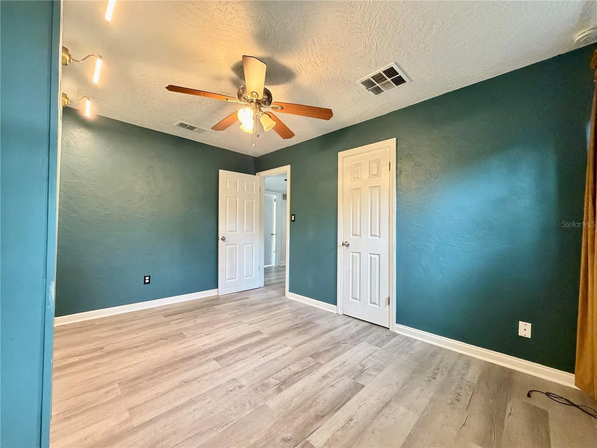 1465 15th Street S St Petersburg FL 33705