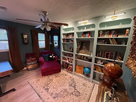 1465 15th Street S St Petersburg FL 33705