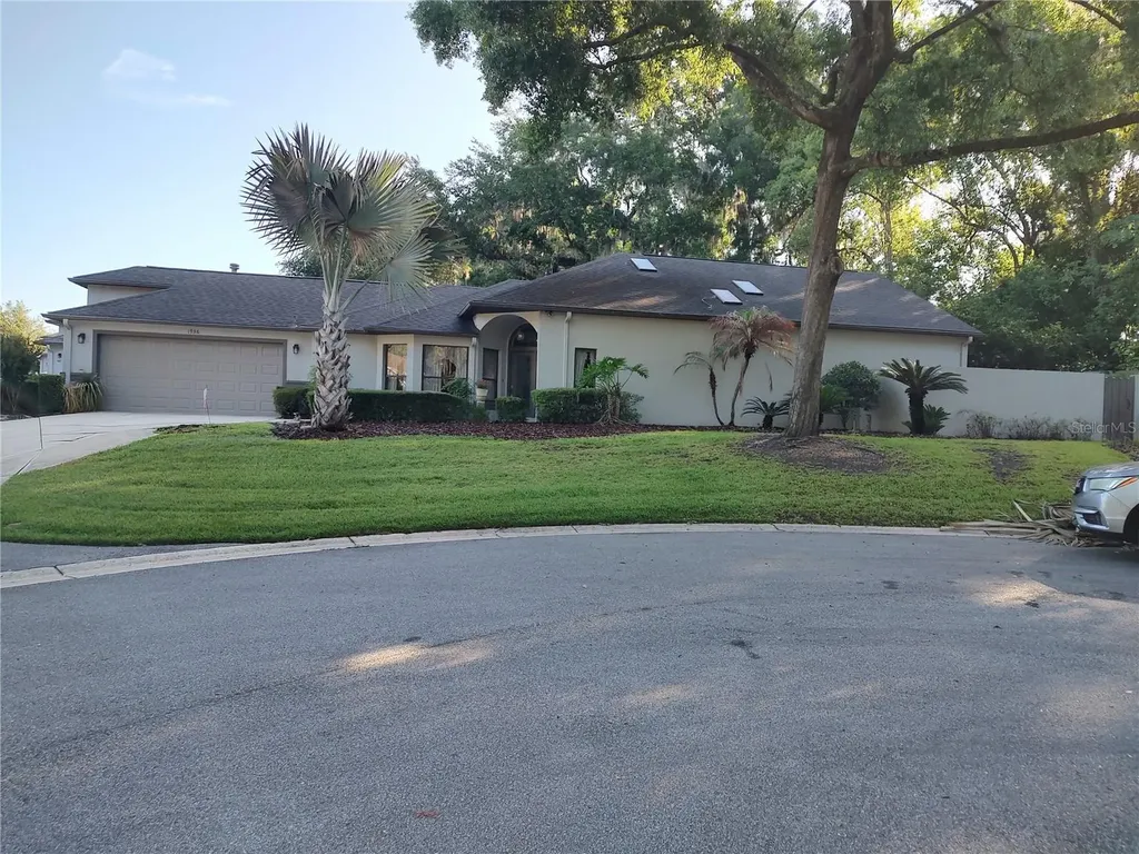 1936 SE Clatter Bridge Road Ocala FL 34471