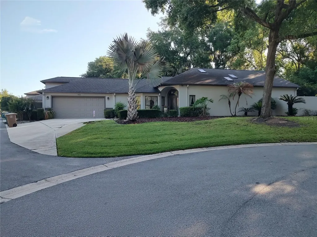 1936 SE Clatter Bridge Road Ocala FL 34471