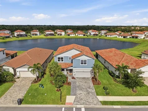3726 Savanna Palms Court Bradenton FL 34211