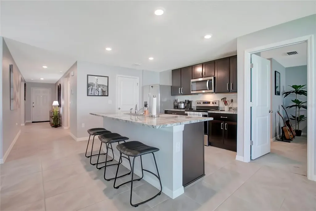 9206 Mission Bay Place Tampa FL 33637