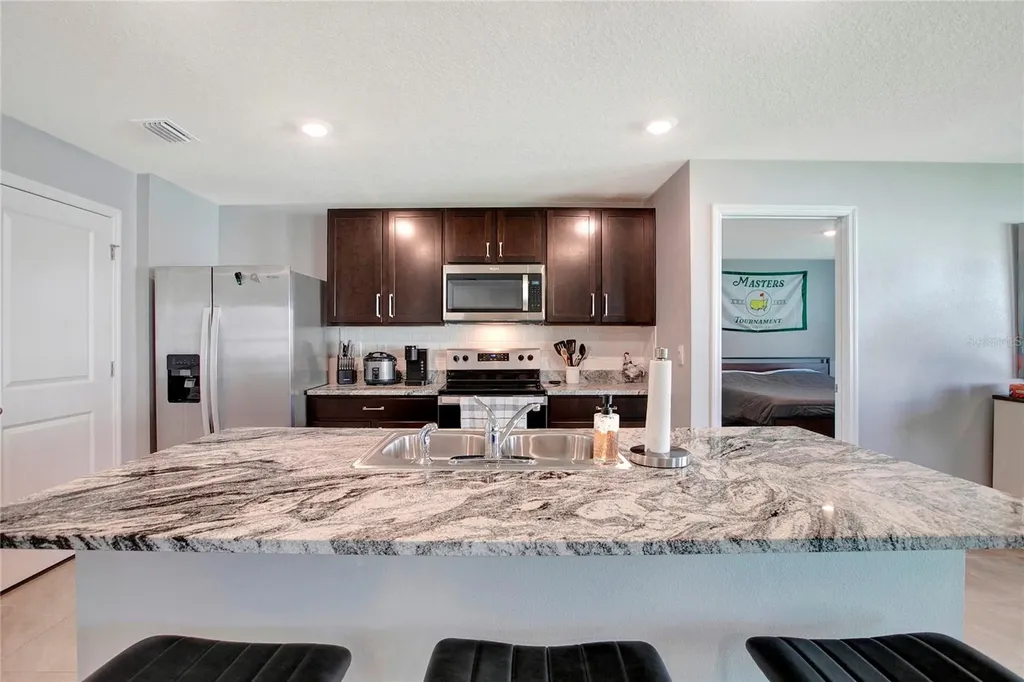 9206 Mission Bay Place Tampa FL 33637
