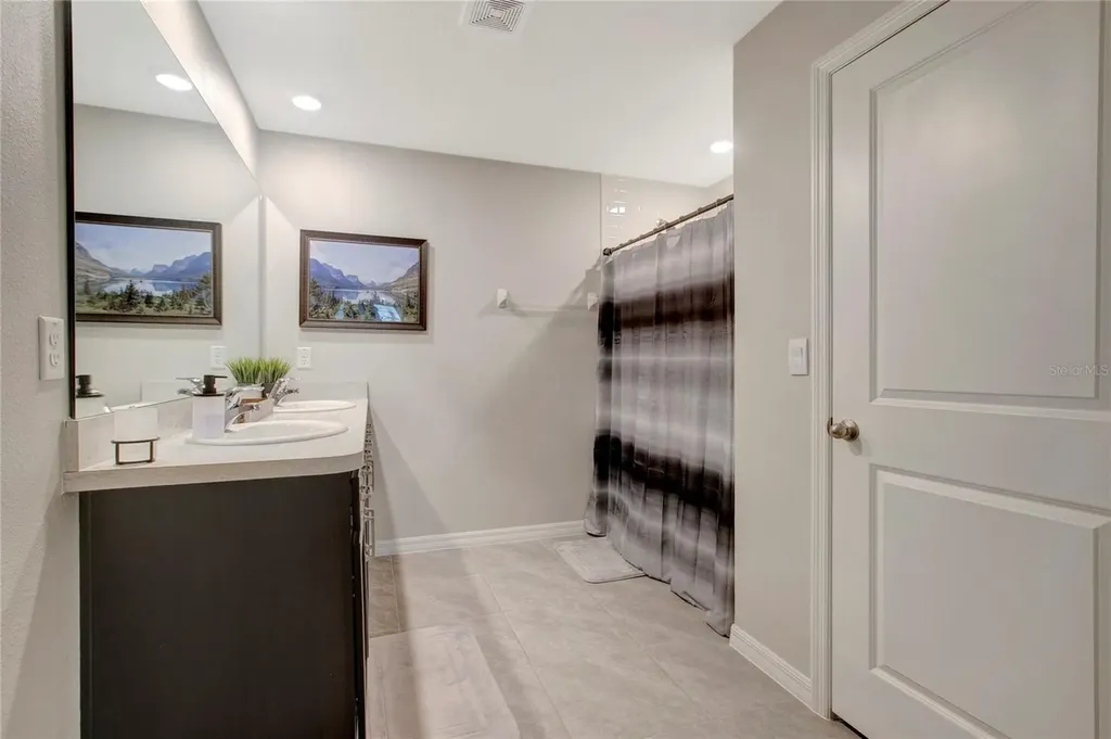 9206 Mission Bay Place Tampa FL 33637