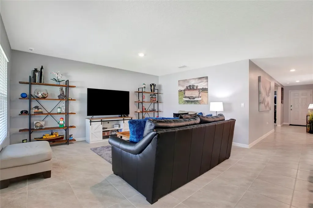 9206 Mission Bay Place Tampa FL 33637