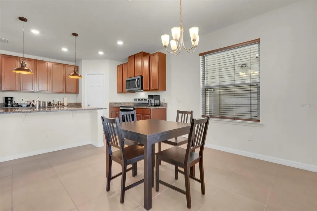 2948 Crest Drive Kissimmee FL 34744